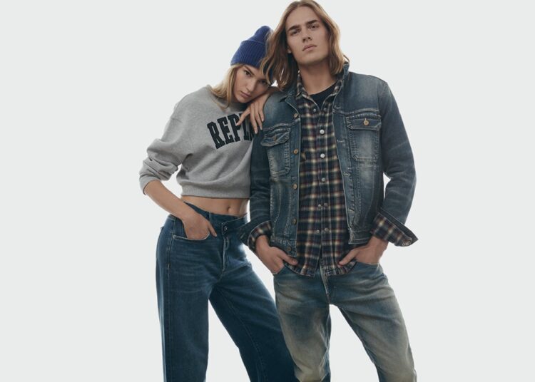 9 ARTIKUJT MË TË DËSHIRUAR PËR VJESHTË: NGA PULOVRAT TEK XHINSET – REPLAY JU SJELL TË GJITHA ÇFARË JU NEVOJITEN KËTË SEZON