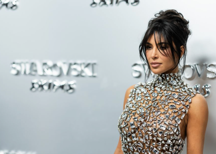 Kim Kardashian di gjithmonë si të tërheqë vëmendjen dhe këtë herë nuk zhgënjeu!