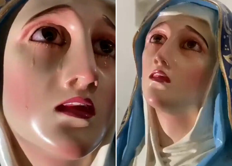 Statuja e virgjëreshës në Meksikë nis të “qajë”, banorët e quajnë “mrekulli”!