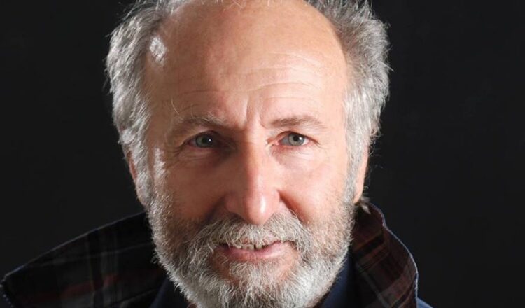 Mirush Kabashi u përcoll sot për në banesën e fundit, vajza e tij prek me fjalët: E vetmja betejë në jetë që nuk fitoi dot!