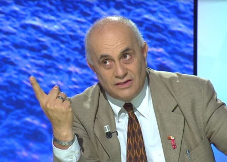 A po bëhet injoranca një dukuri gjinore?