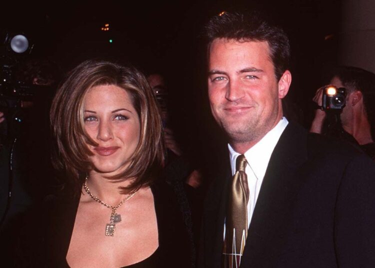 Jennifer Aniston kujton Matthew Perry-n: Ai ishte i shëndetshëm, i lumtur…