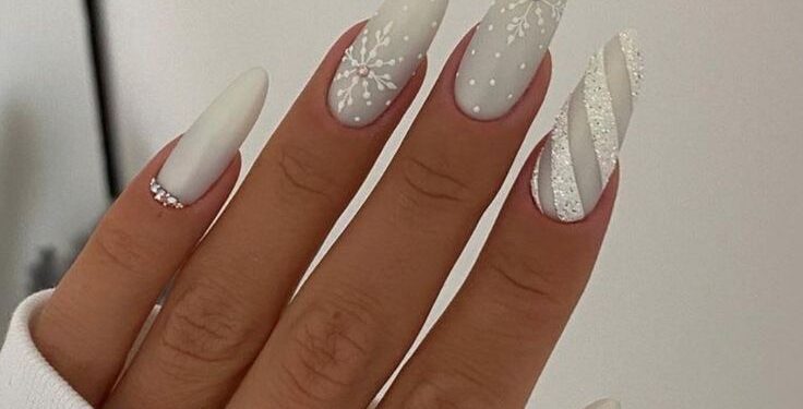 Nuk dini si t’i bëni thonjtë për festa? Ja disa super ide!