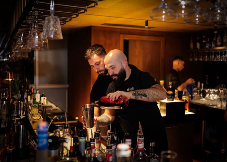 Di Gaia… Perëndesha e zonës së Bllokut, në Tiranë!