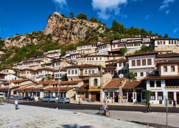 CNN rendit Shqipërinë në 10 vendet që duhen vizituar në vitin 2024!