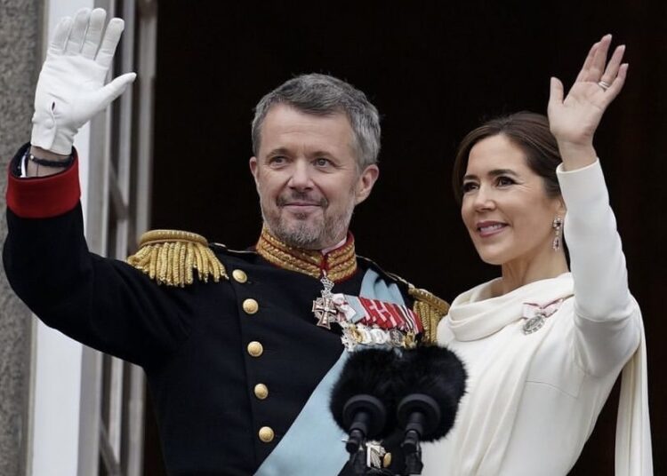 Frederiku X shpallet Mbreti i ri i Danimarkës, Mary bëhet mbretëreshë