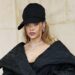 Rihanna shfaqet surprizë në Javën e Modës në Paris