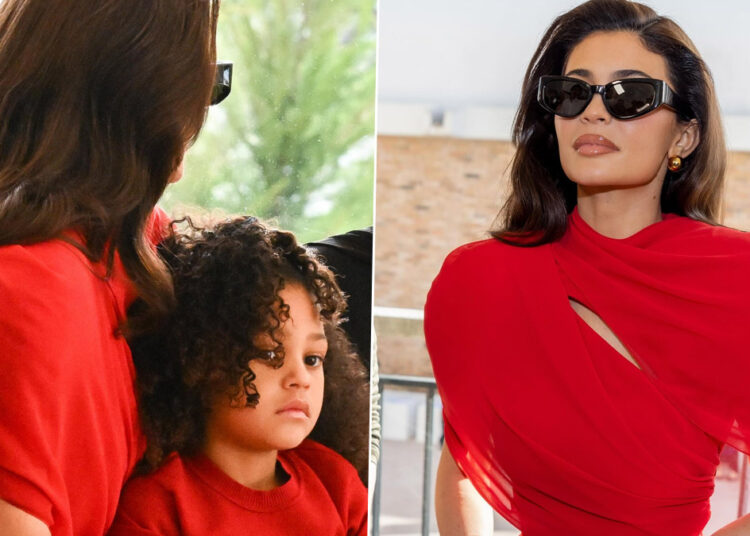 Kylie Jenner e sjell Shën Valentinin para kohe!