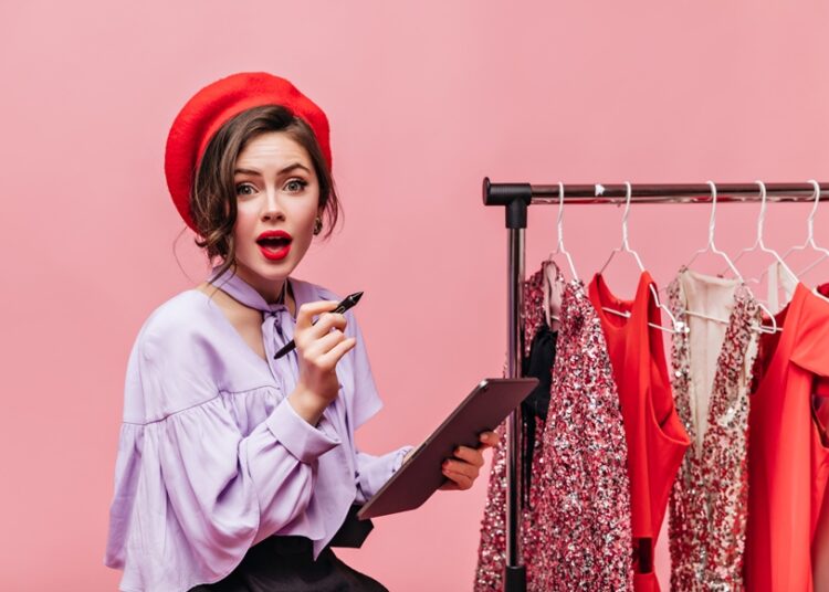 Sipas shenjës së horoskopit, kjo është ngjyra që duhet të vishni sa më shumë në 2024-ën