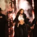 Jennifer Lopez interpretoi në mes të skenës me flokët në dorë!