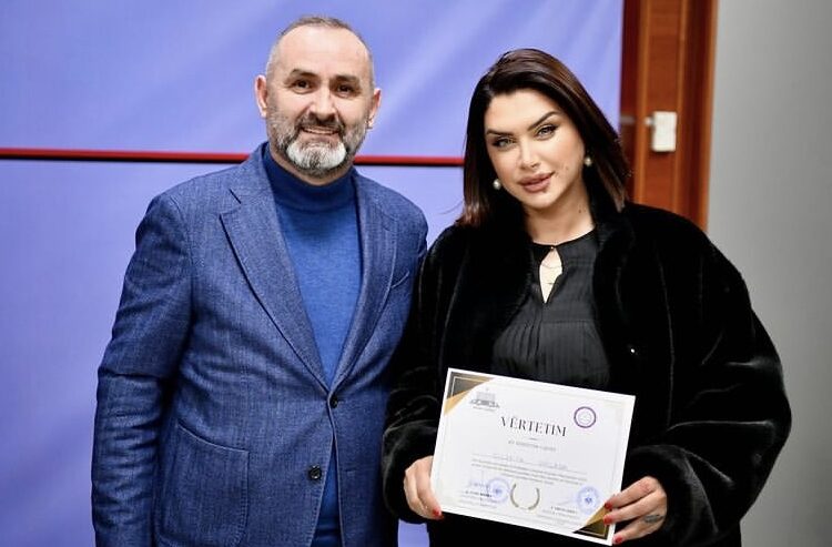 Nga muzika në drejtësi, Çiljeta diplomohet për Kriminologji