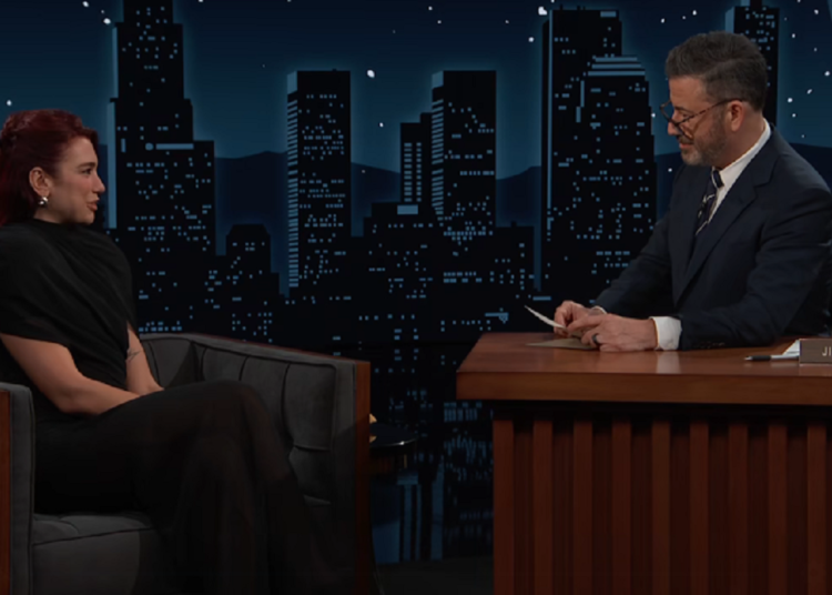 ‘Hip se t’vrava, zbrit se t’vrava’/ Jimmy Kimmel flet shqip, Dua Lipa i shpjegon shprehjet