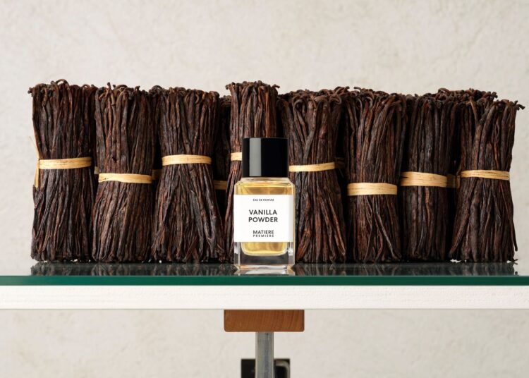 Për dashurinë, “VANILLA POWDER”, aromë që të përqafon e derdhet në përjetësi!