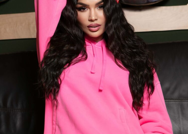 Nga suksesi për Rita Orën e Bebe Rexhën në “Eurovision”, 3 bashkëpunëtorët e Besa Kokëdhimës janë “bombë”!