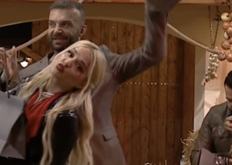 Fermerët surprizohen me dhurata!