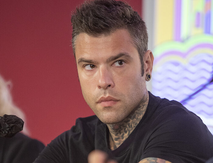 “Paratë zgjidhin punë, por jo gjithçka”, Fedez rrëfehet mes lajmeve për ndarje nga Chiara: Depresioni s’përballohet i vetëm!