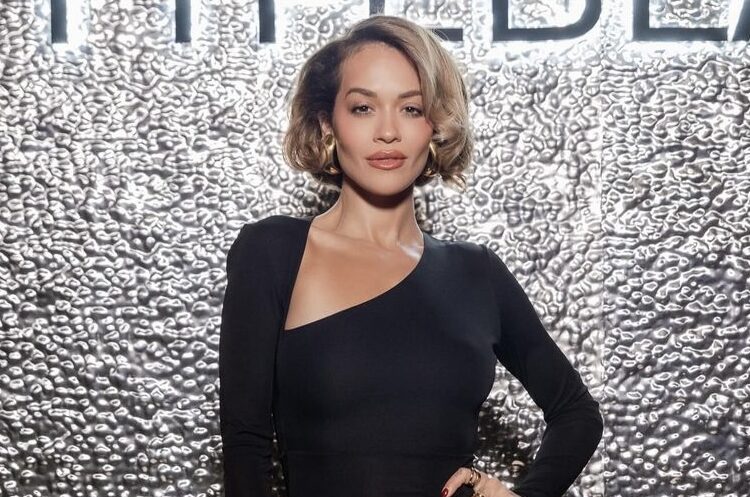 Modeli i flokëve të Rita Orës do jetë trend i verës 2024