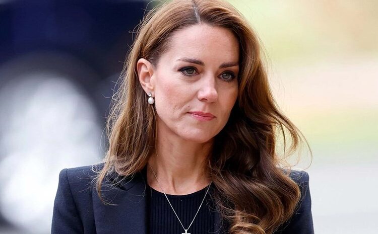 Nëna e Kate Middleton në probleme të mëdha, por princesha nuk di gjë!