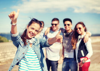 Ky është vendi me të rinjtë më të lumtur në botë dhe nuk është ai që mendoni!