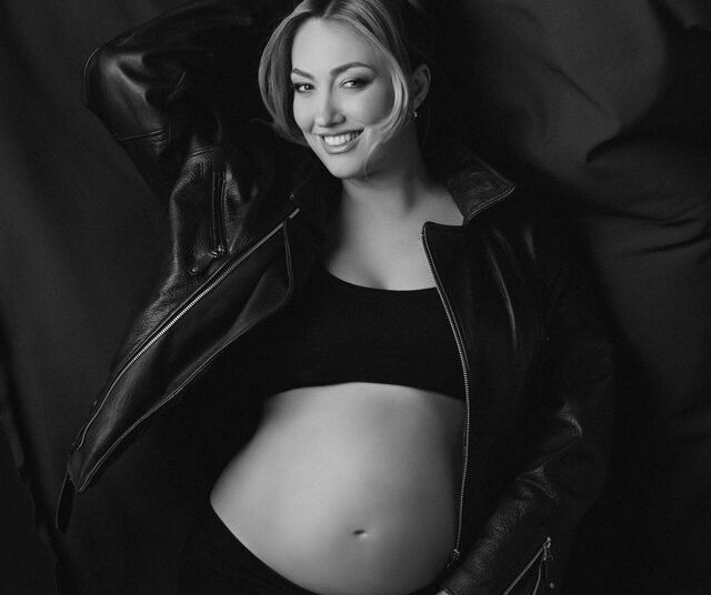 Evi dhe Kledi, prindër për herë të parë, zbulohet gjinia e bebes!