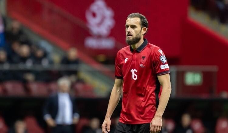 Nuk u ftua për “Euro 2024”, Sokol Cikalleshi njofton zyrtarisht largimin nga Kombëtarja!