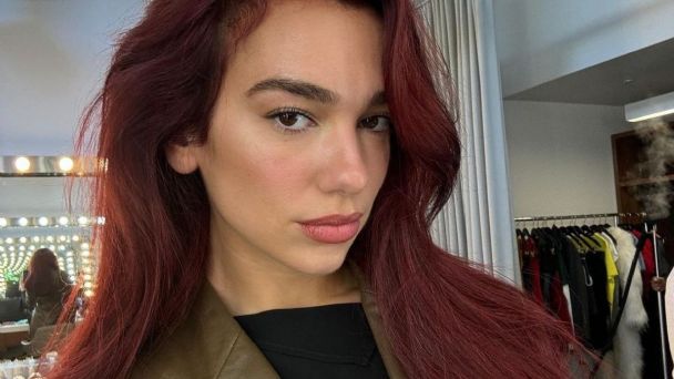 Dua Lipa tregon si komentet negative e nxitën të ecte përpara