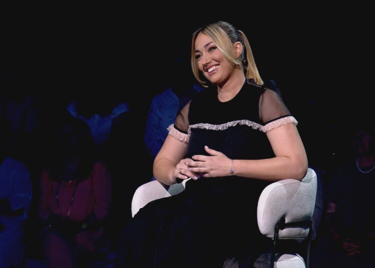 “Më bën mëngjesin”, Evi flet për marrëdhënien e veçantë që ka me vjehrrin!