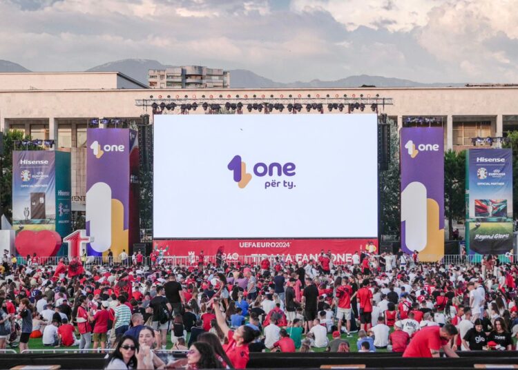 EURO 2024: KOMBËTARJA SHKËLQEU, SHQIPËRIA FESTOI NË ÇDO SHESH ME ONE ALBANIA