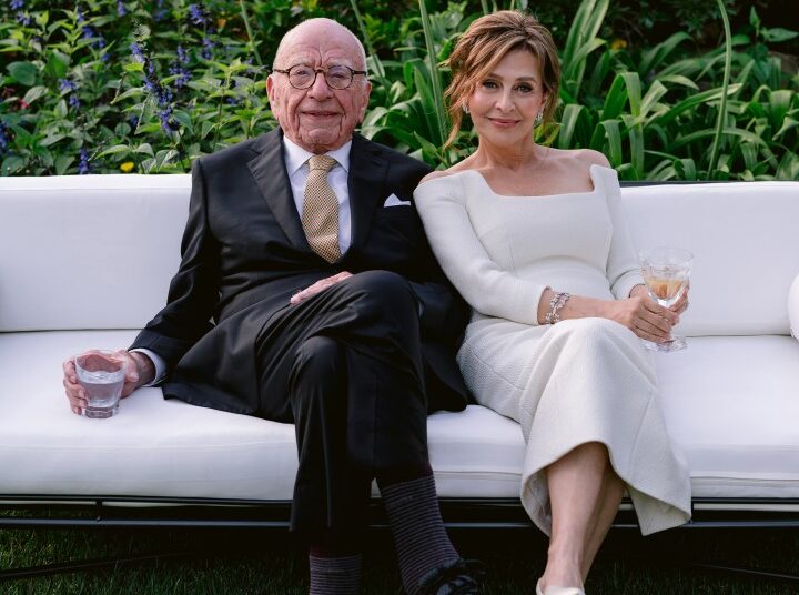 Martohet për herë të pestë miliarderi 93-vjeçar!