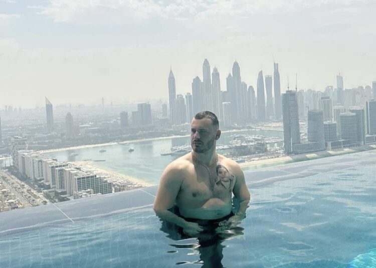 “U bë forca ime”, çmimin e madh, Dijonisi ia dedikon të ëmës që nuk jeton më!