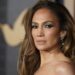 Prezantuesja shpërthen ndaj Jennifer Lopez-it: Ulu me këmbë në tokë!