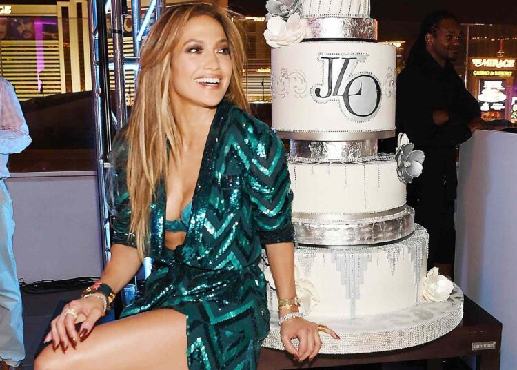 Jennifer Lopez organizon festën luksoze të ditëlindjes, por pa Ben Affleck