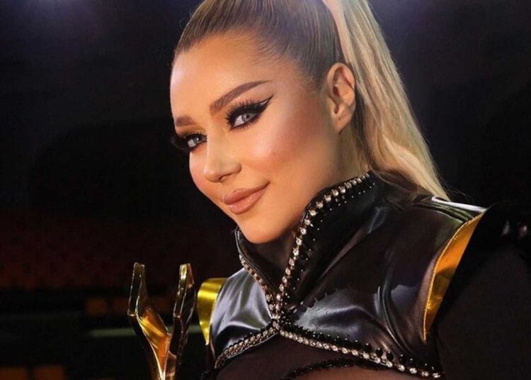 “Më ka ngacmuar 80% e estradës”, Ronela u rikthye në fillimet e karrierës dhe i trazoi pak ujërat!