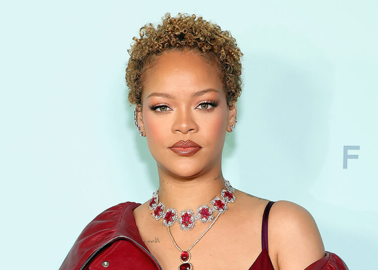 Rihanna është gati të rikthehet me një album të ri pas 8 vjetësh!