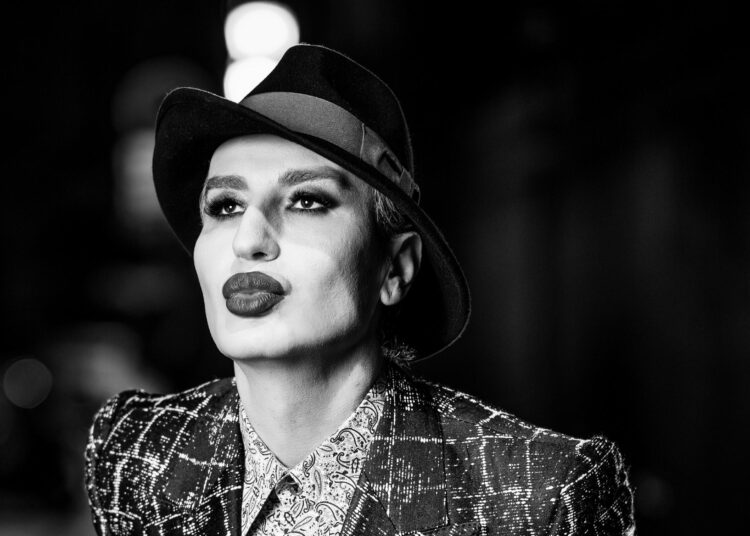 Elton Ilirjani hap Javën e Modës në Kosta Rika me mesazhin: “Stop Femicides”!