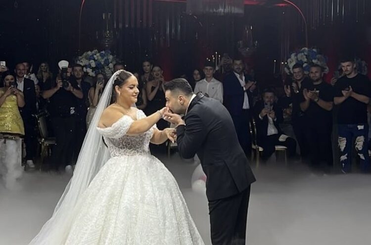 Ervis Behari i jep fund beqarisë, dasmë madhështore mes miqsh e familjarësh!