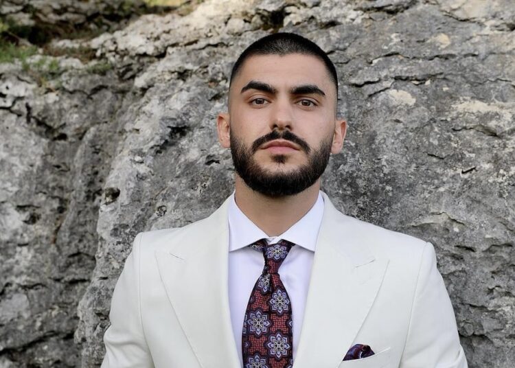 Festë në shtëpinë e Butrint Imerit, këngëtari bëhet xhaxha për herë të parë!