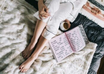 Zgjoheni të dembelosur çdo mëngjes? Ndiqni këto hapa për energji maksimale!