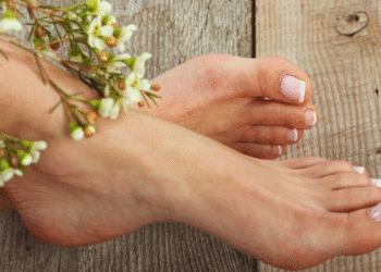 Fiton më shumë para me foto këmbësh sesa nga muzika, del hapur këngëtarja