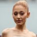 Fansat të shqetësuar për shëndetin e Ariana Grandes!
