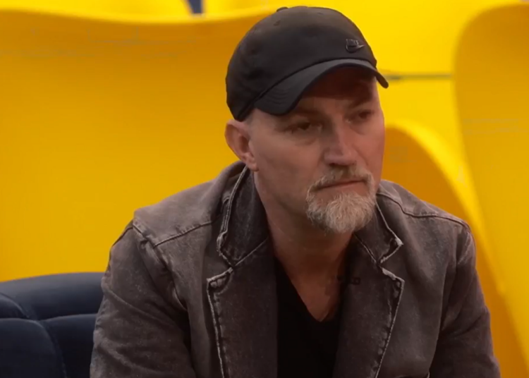 Gent Hazizi rrëfen ngjarjen tragjike: Vëllai u vetëvra para syve të mi…