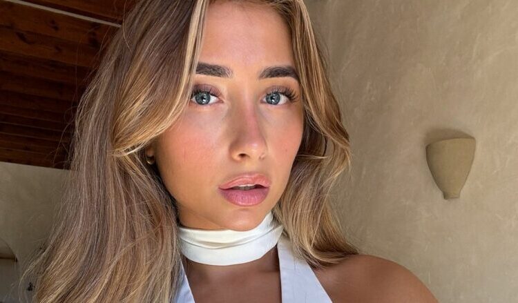 Modelja e “OnlyFans” rrëfehet mes lotësh: Kam fjetur me 100 burra në një ditë!