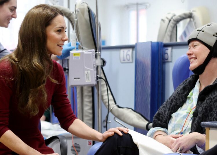 Kate Middleton viziton spitalin ku u trajtua fshehurazi: Ka dritë në fund të tunelit