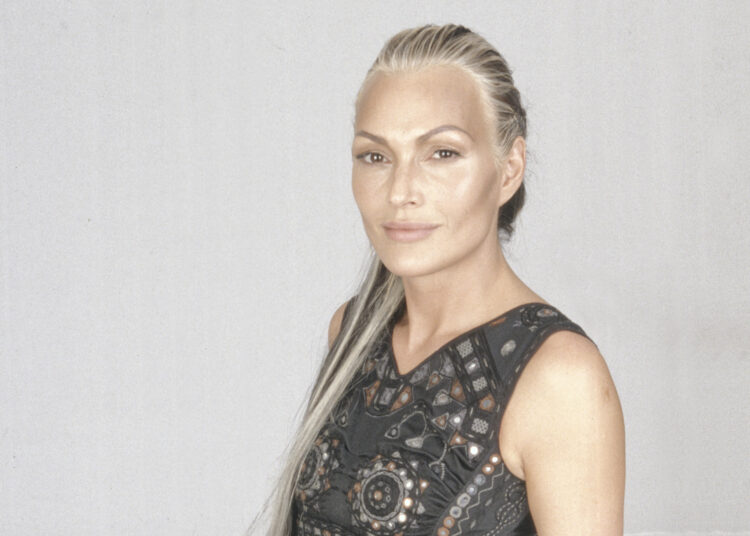 Fëmijët e Ana Oxës marrin nënshtetësinë shqiptare!