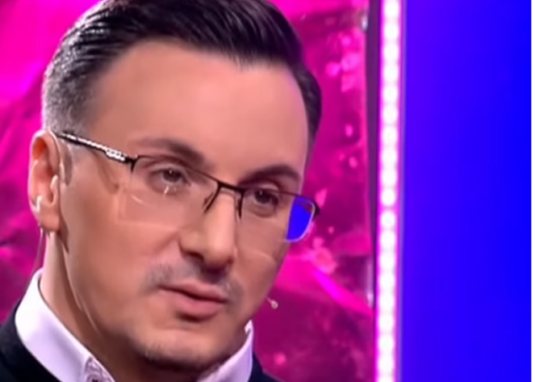 “Largësia na…”, u aludua për ndarje nga e shoqja, Eno Popi flet për herë të parë!