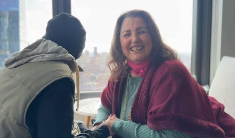 Elton Ilirjani tregon premtimin që djali i bëri Parashqevisë