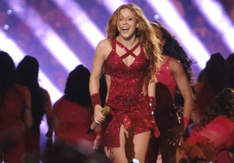 Shakira anulon koncertin dhe dërgohet me urgjencë në spital!