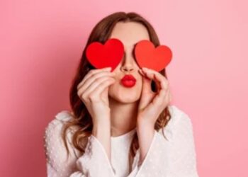Shenjat e horoskopit që Shën Valentini do t’i gjejë beqarë!