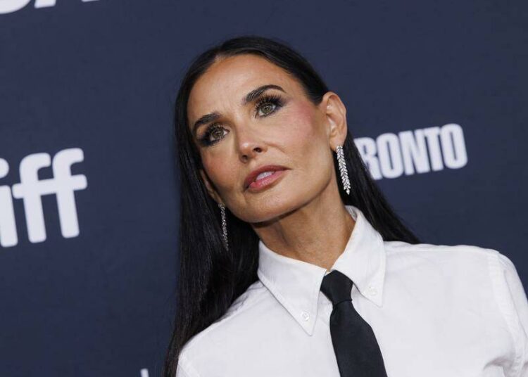 Bëhet publik ditari sekret i Demi Moore: “Jam e neveritur nga vetja”
