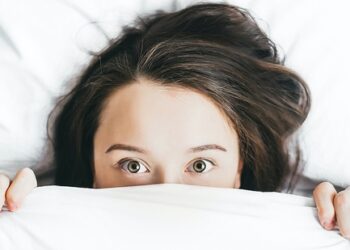 Kujdes, 70% e njerëzve e bëjnë këtë gabim çdo mëngjes!